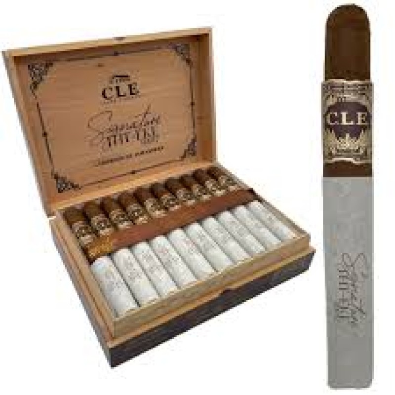CLE SIGNATURE 11/18 THT EKE 03/17 BY CHRISTIAN EISA 20 CT BOX