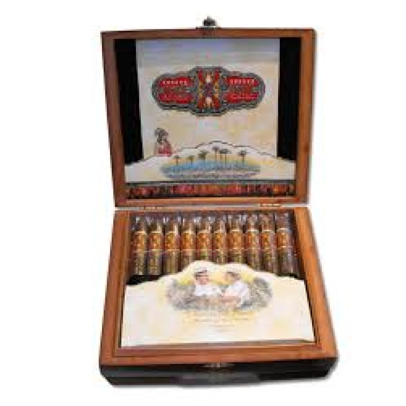 F.F. OPUSX PETIT LANCERO 32 CT BOX
