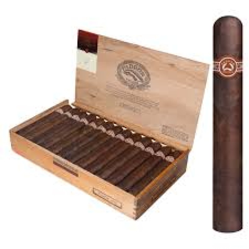 PADRON 7000 MADURO 26 CT BOX.