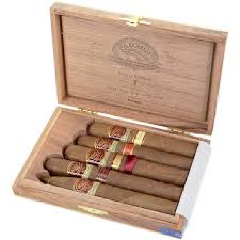 PADRON FAMILY RES GIFT NAT 5CT