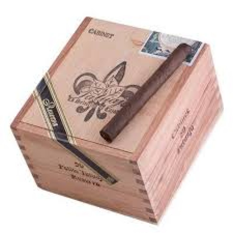TATUAJE PETITE RESERVA 4.5X32 50 CT  BOX